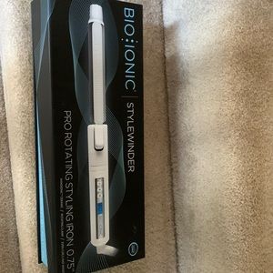 Bio ionic rotating curling iron. BRAND NEW